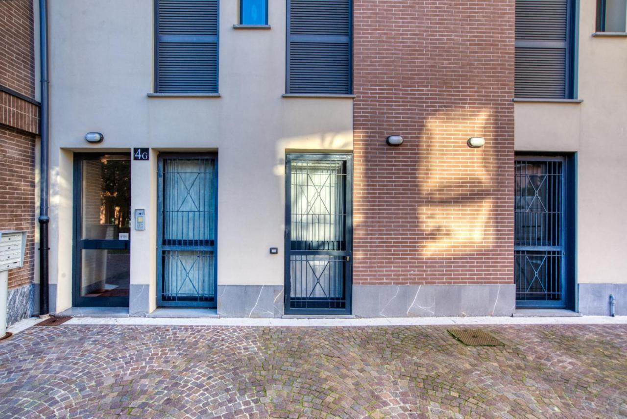 Italianflat - Il Giardino Del Naviglio Terrace Apartment Милано Екстериор снимка